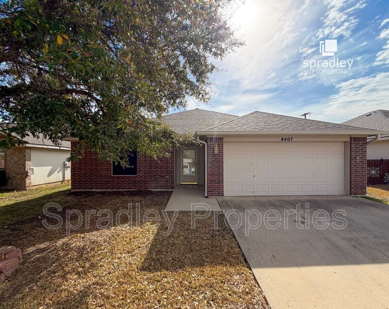 Temple House: 8407 Skyview