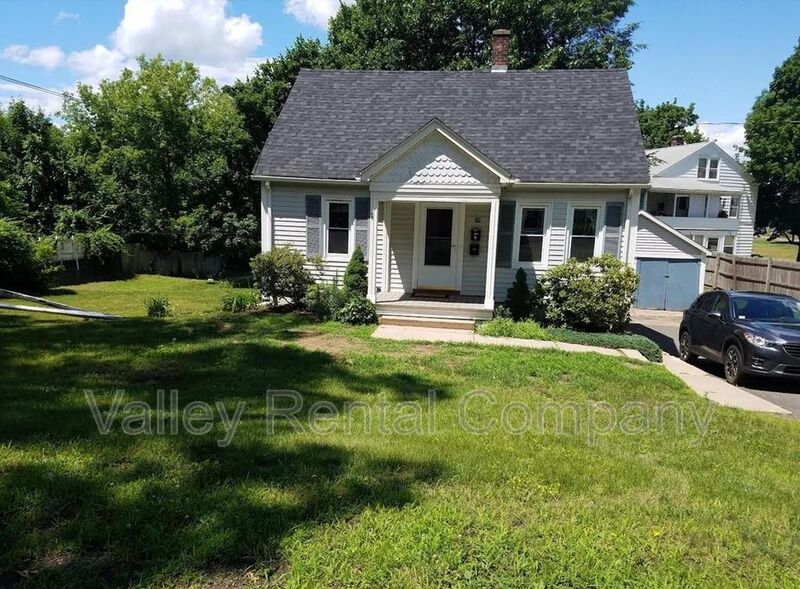 South Hadley Condo: 70 Washington Avenue - 2