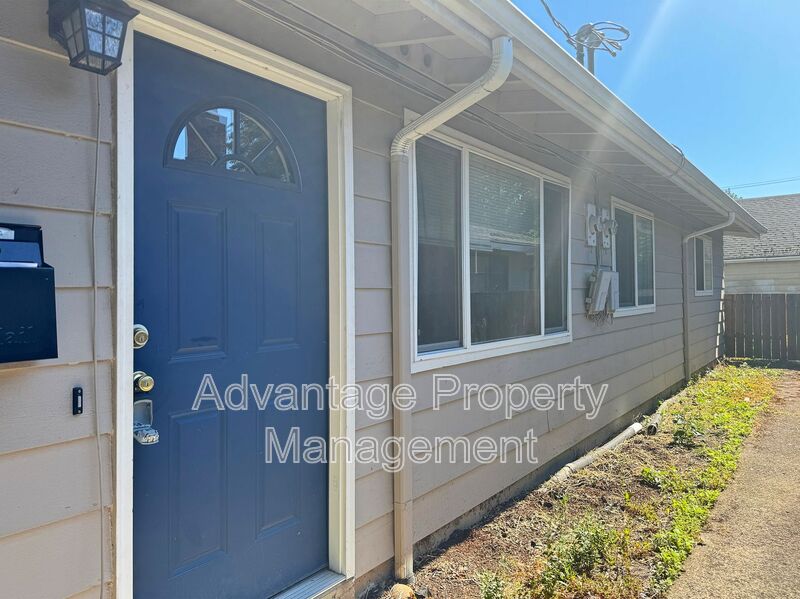 Corvallis House: 1015 NW 26th St