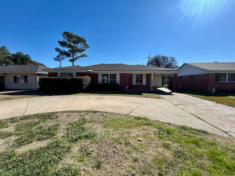 Shreveport House: 1139 Carolina Street