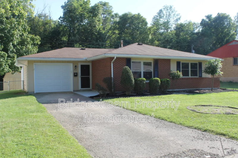 Dayton House: 1912 High Knoll Dr.