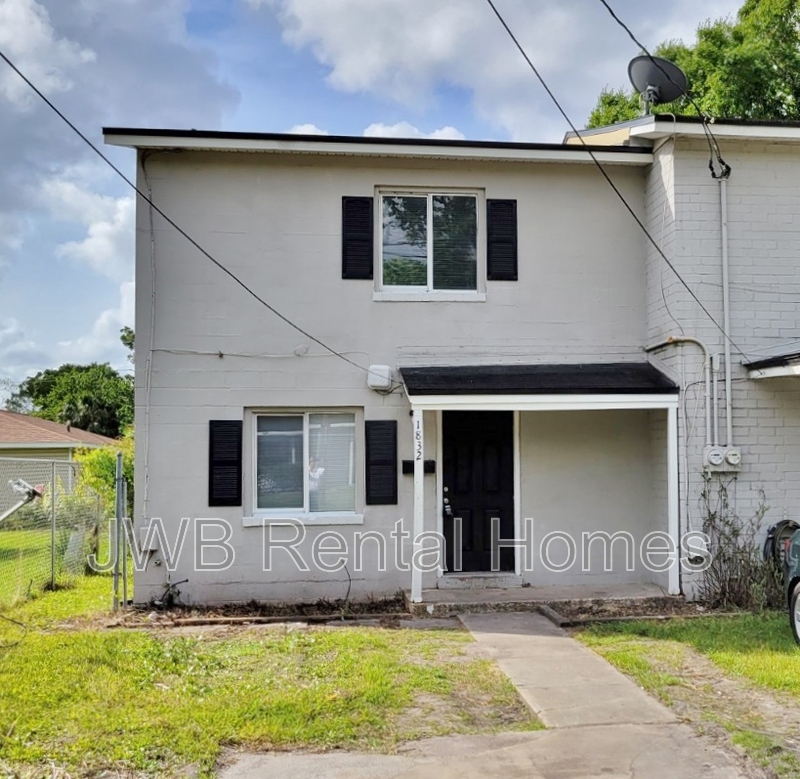 Jacksonville Townhome: 1832 Broadway Ave