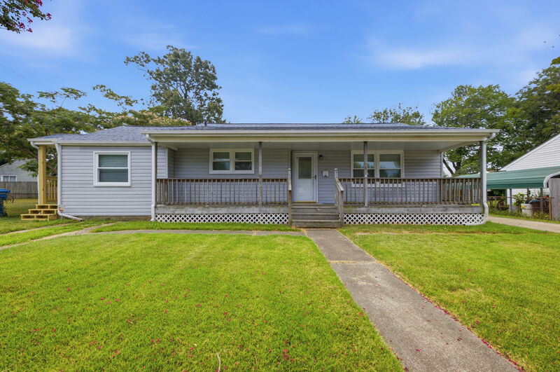 Virginia Beach House: 5545 Aragon Drive