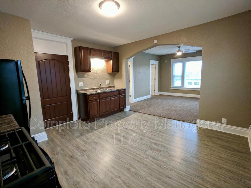 Albert Lea Condo: 221 E. Main St. - 2
