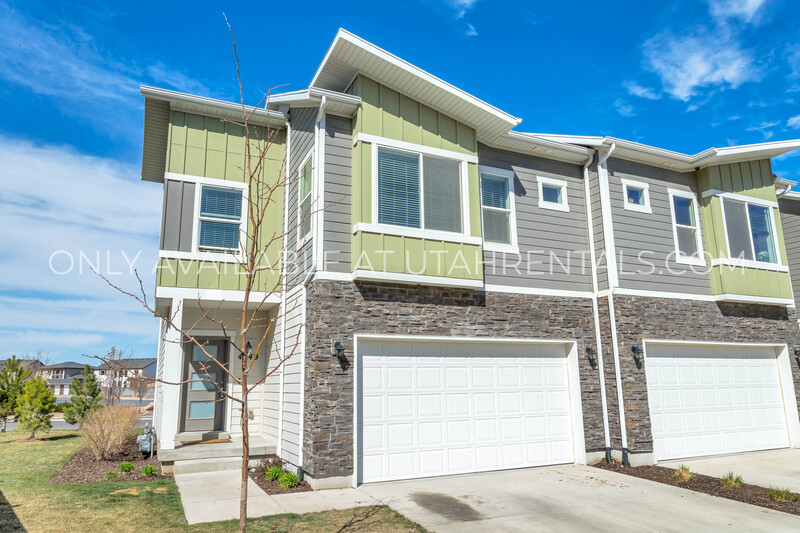 Eagle Mountain House: 4249 E Hill View Dr