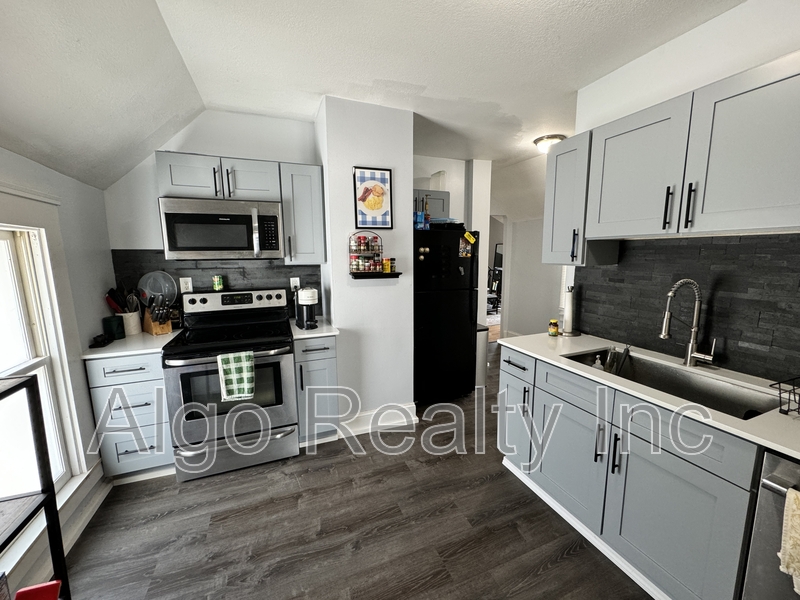 Saint Paul Condo: 648 Iglehart Avenue - 2
