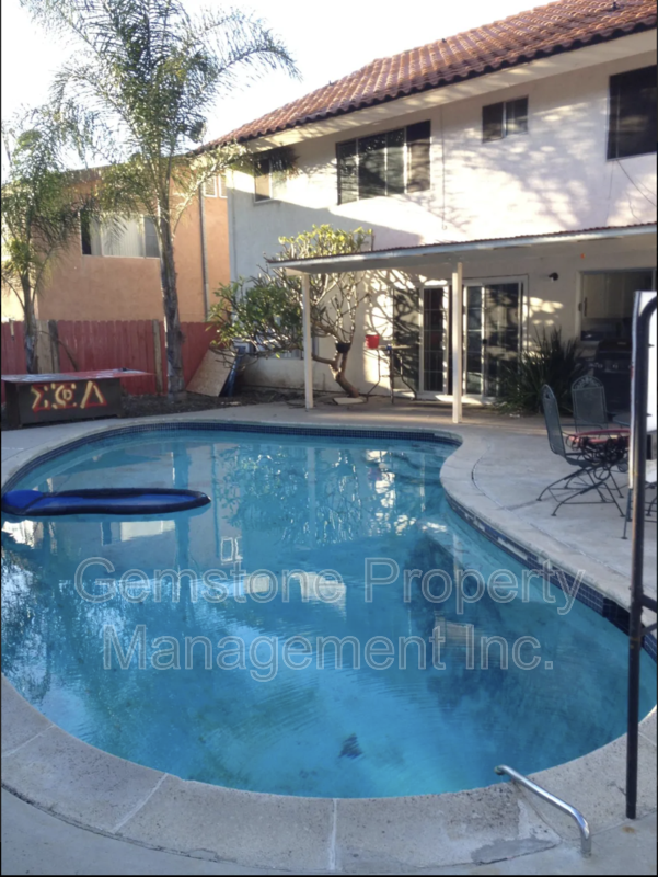 San Diego House: 5233 Countryside Dr