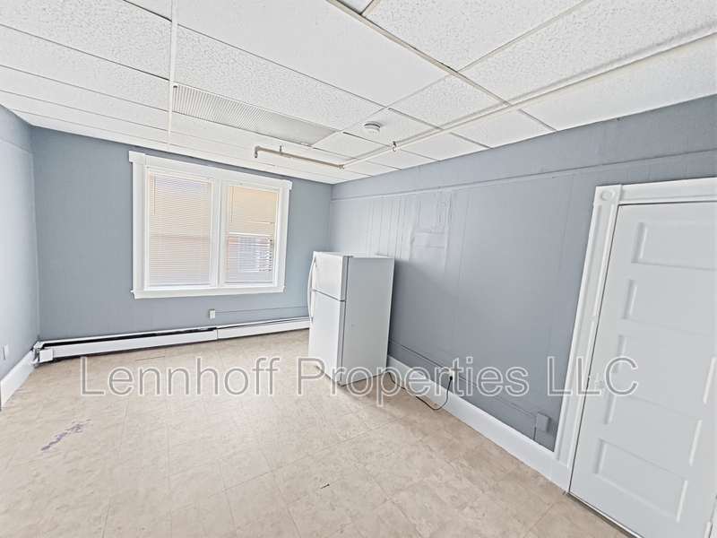 Lawrence Apartment: 32 Lawrence Street