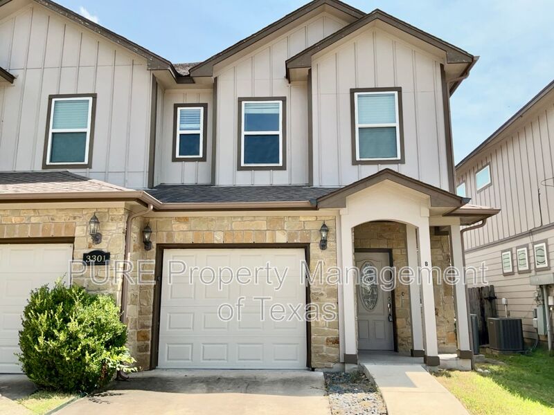 Austin Townhome: 3301 Elija St