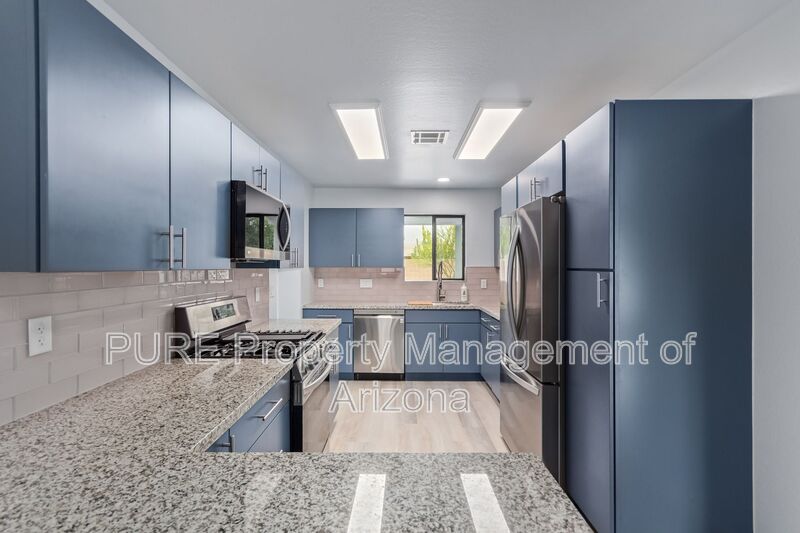 Phoenix House: 5740 N 14th St