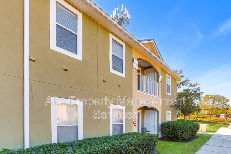 Jacksonville Condo: 6860 Skaff Ave