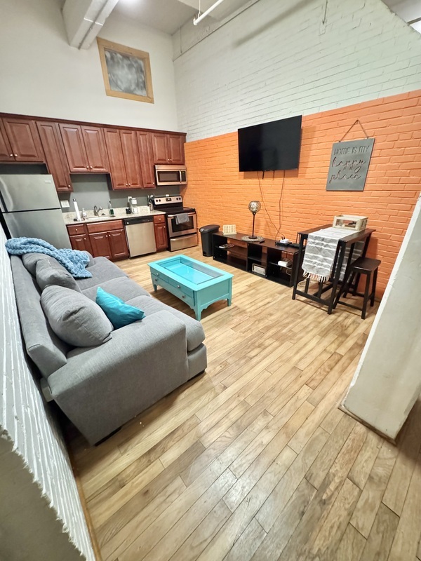 Richmond Condo: 114 Virginia st