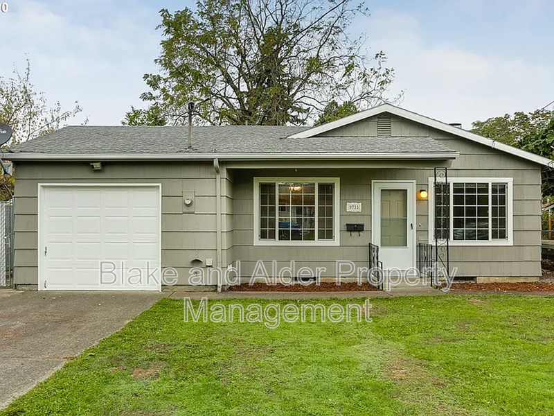 Portland House: 9733 SE Ramona Street