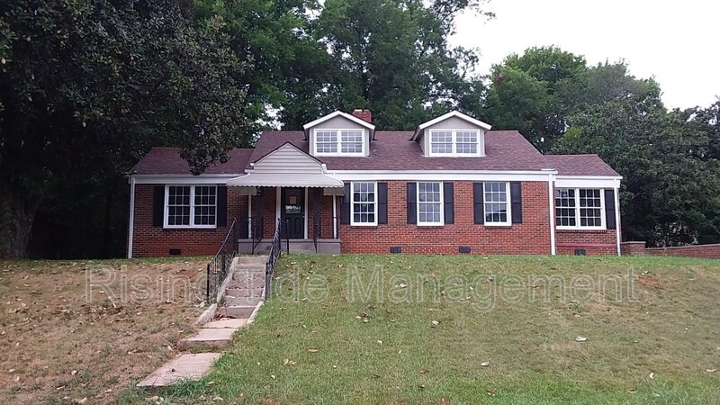 Birmingham House: 307 Bessemer Super Hwy