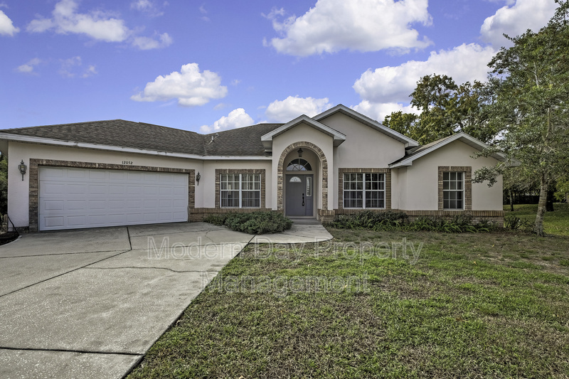 Spring Hill House: 12052 Jade Ave