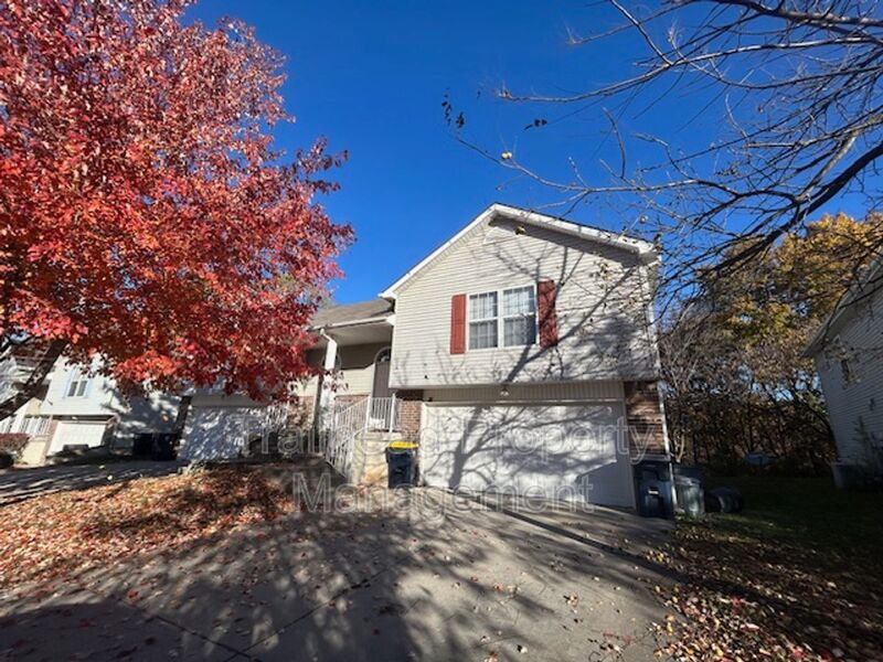 Kansas City Townhome: 3522 NW 71st Terrace