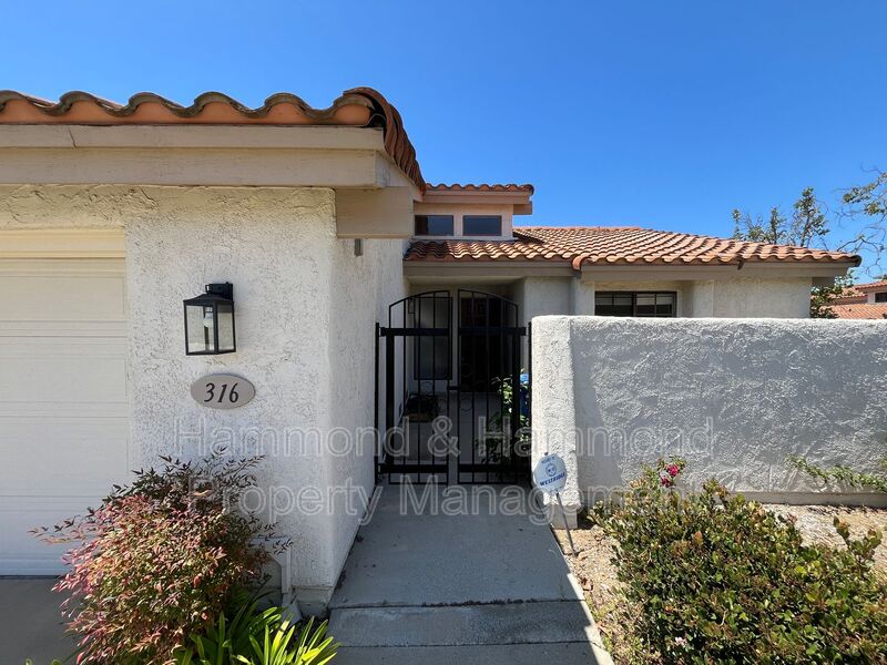 Newbury Park Townhome: 316 Pebble Beach Dr.