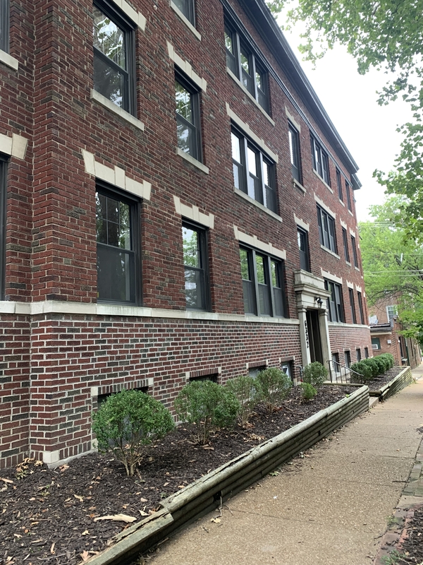 St Louis Condo: 6332 North Rosebury Avenue 2W
