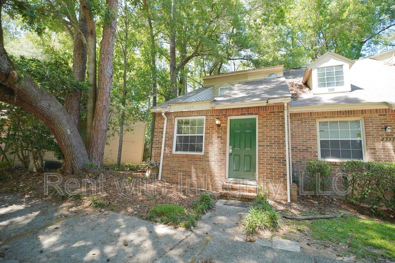 Tallahassee House: 2335 Parrot Lane
