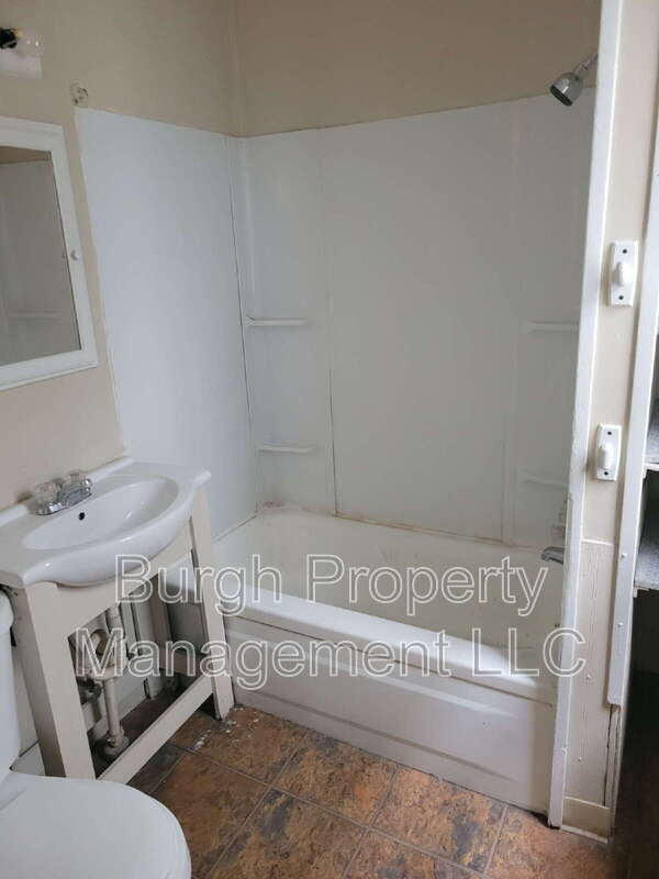 Washington Condo: 996 Jefferson Avenue