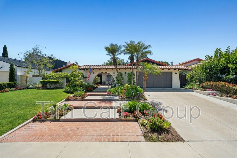 Newport Beach House: 2407 Windward Ln.
