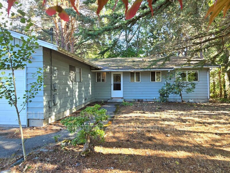 Bellingham House: 2502 E Sunset Drive