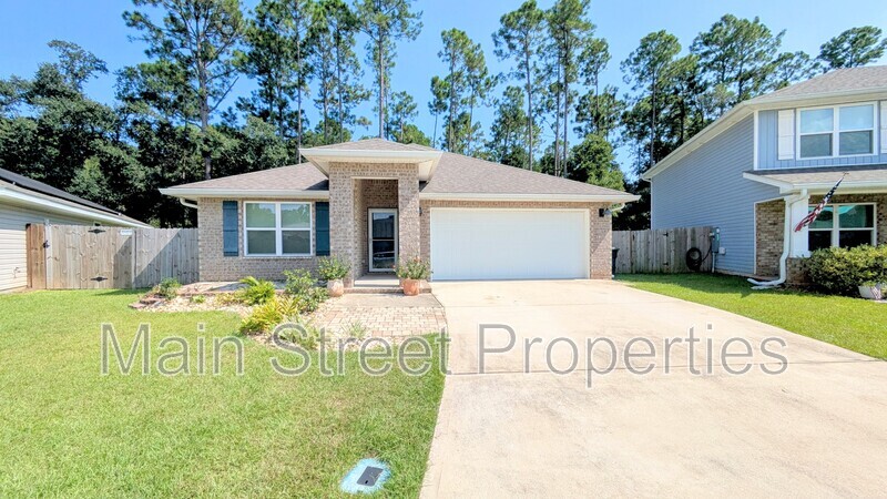 Pensacola House: 10557 Queens Gate Circle