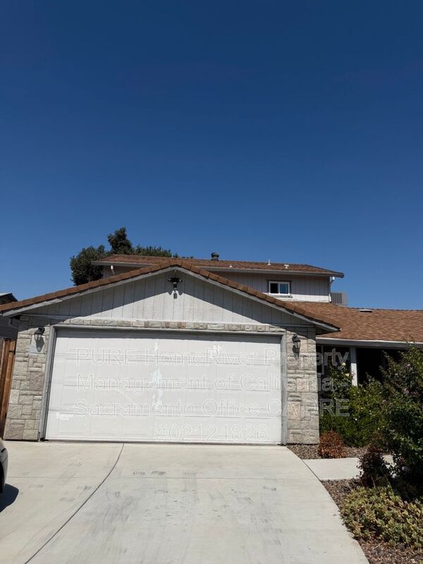 Carmichael House: 5805 Cada Circle