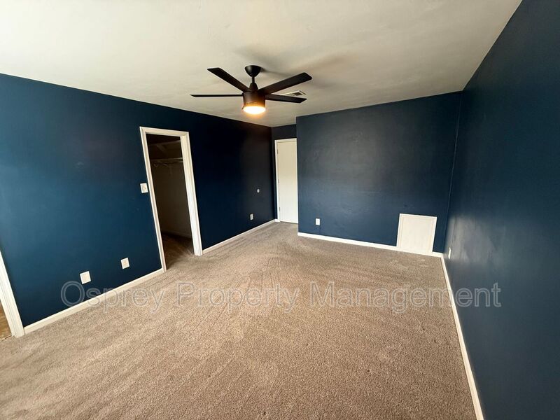 3-bedroom Gem in the heart of Virginia Beach! "ASK ABOUT OUR ZERO DEPOSIT" - Photo 10