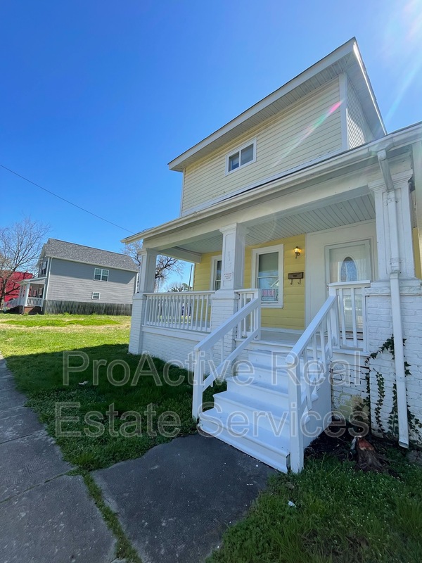 Norfolk House: 815 West 34th Street