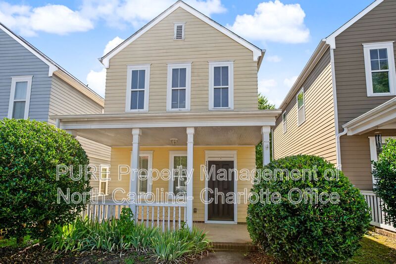 Davidson House: 15959 Rose Glenn Ln