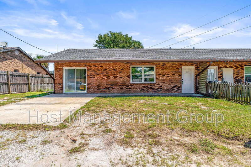 Edgewater Condo: 1527 Juniper Dr.