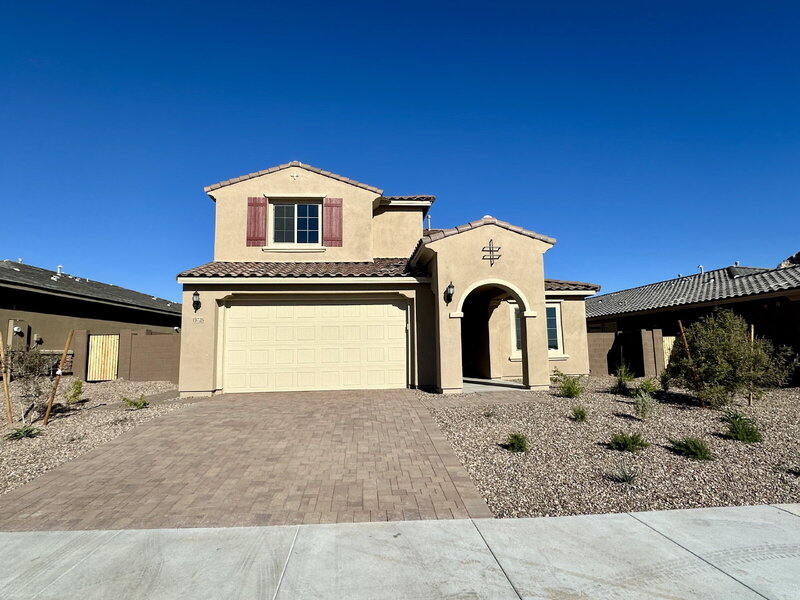 Peoria House: 13726 West Whisper Rock Trail
