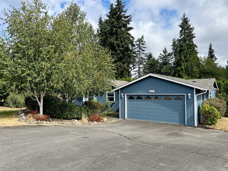 Brier House: 23557 24th Ave W