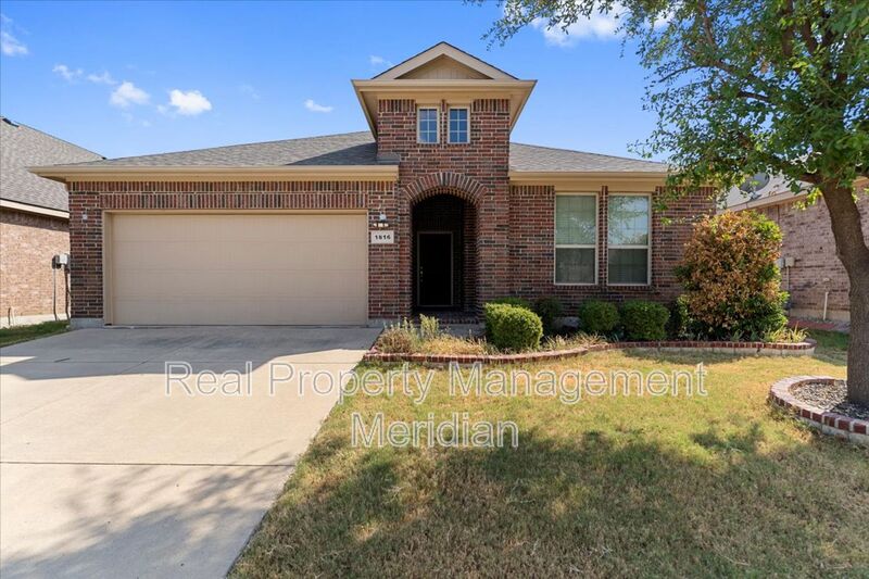 Fort Worth House: 1816 Placitas Trail