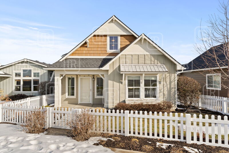 Liberty Lake House: 2211 North Oakland Lane