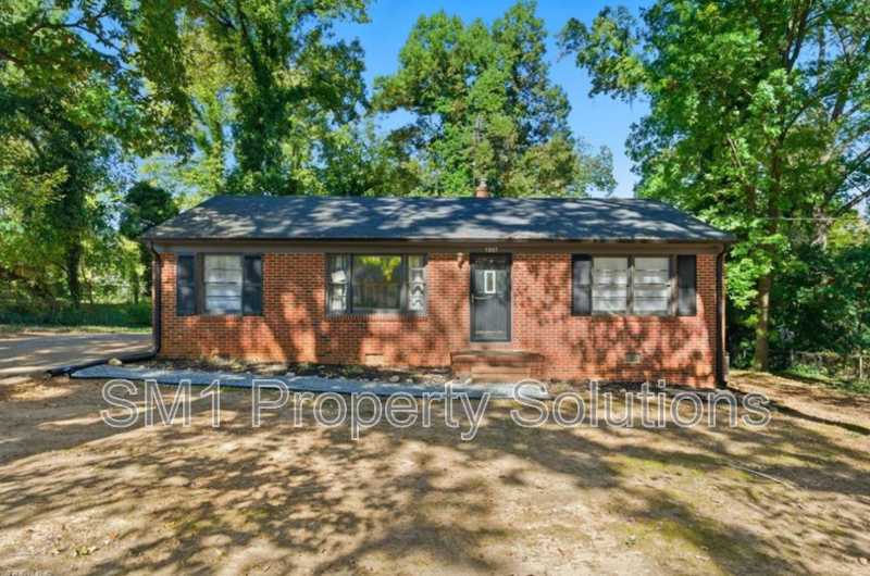 High Point House: 1907 Apex Place