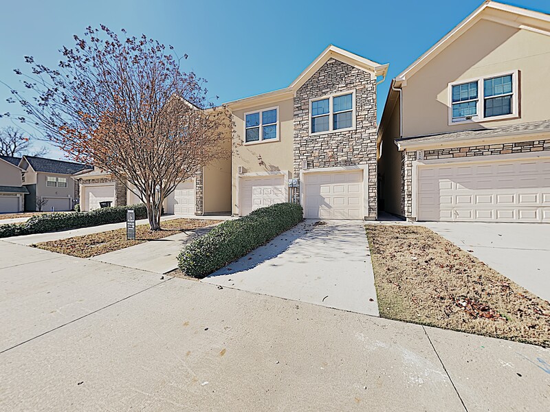 Fort Worth Condo: 1540 Aldra Dr