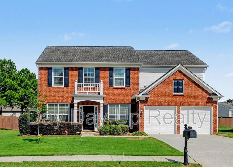 Suwanee House: 8330 Grenadier Trl