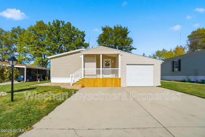 Elida House: 14 Deer Run