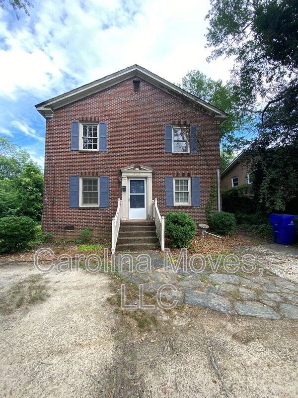 Greenville House: 808 N Main Street