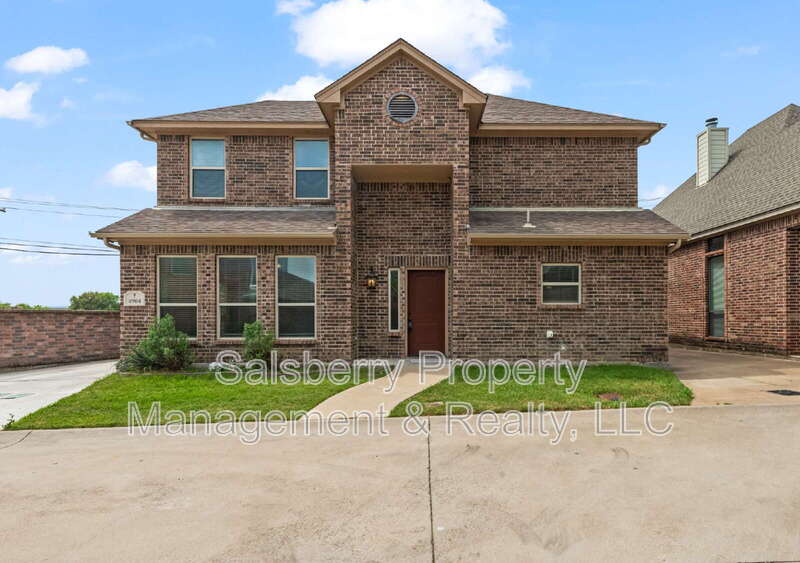 Fort Worth House: 4904 Ridglea Hills Court