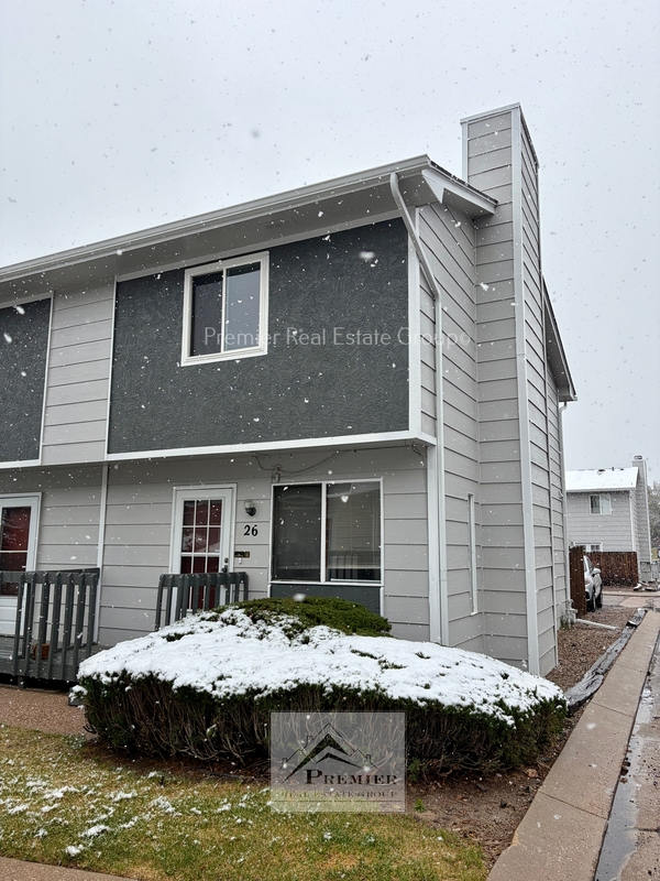 Colorado Springs Condo: 26 Murray Heights