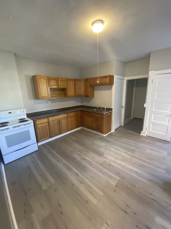 Hartford Condo: 441 Wethersfield Avenue - 2N