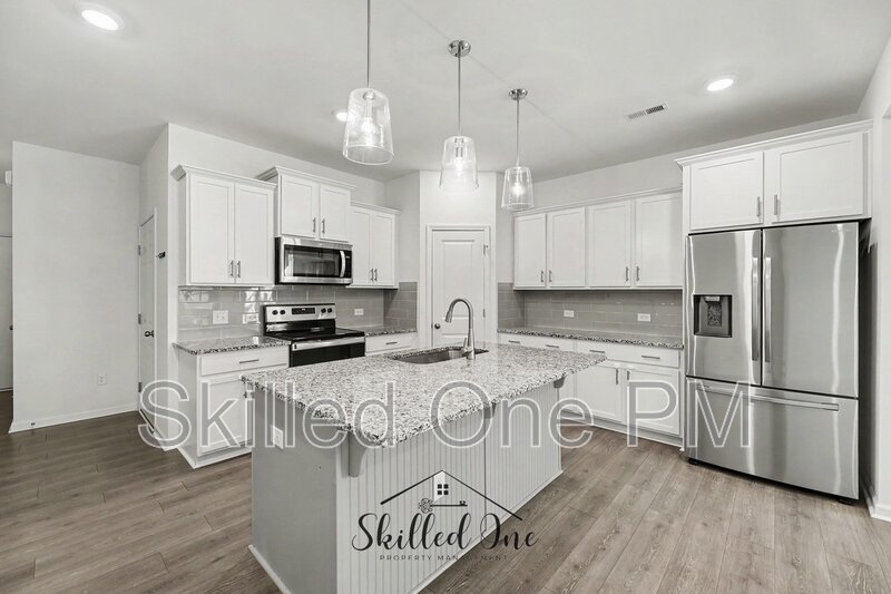 Greensboro House: 17 Stardust Trail