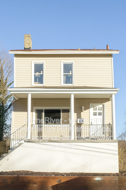 Pittsburgh House: 635 Boggs Ave