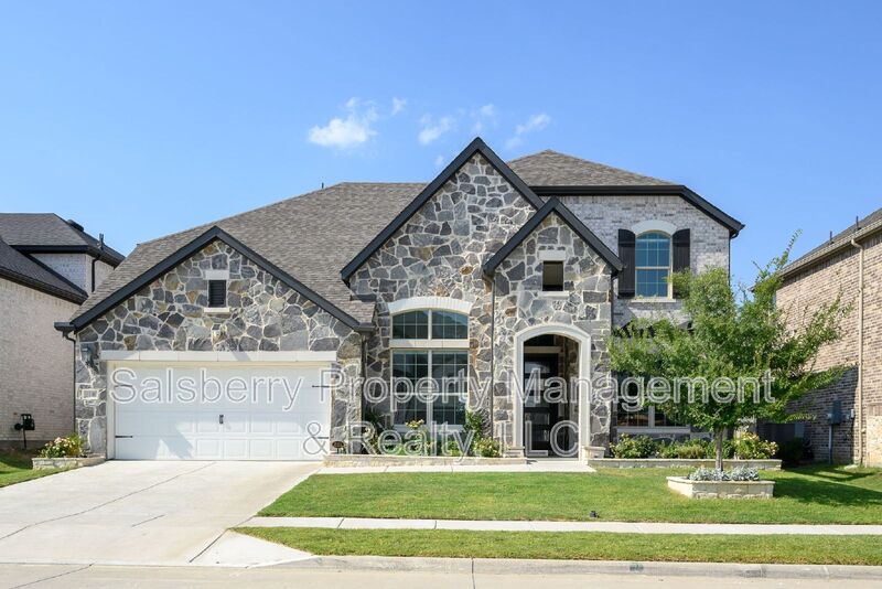 Northlake House: 1140 Huckleberry Street