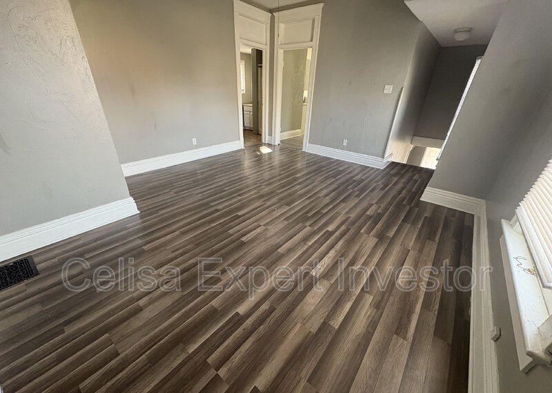 Fort Wayne Condo: 411 West Williams Street