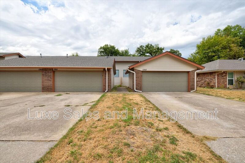 Bethany House: 1707 N Gleason Avenue