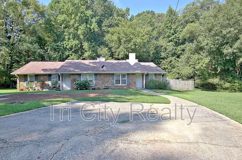 Fayetteville Condo: 150 Chase Court